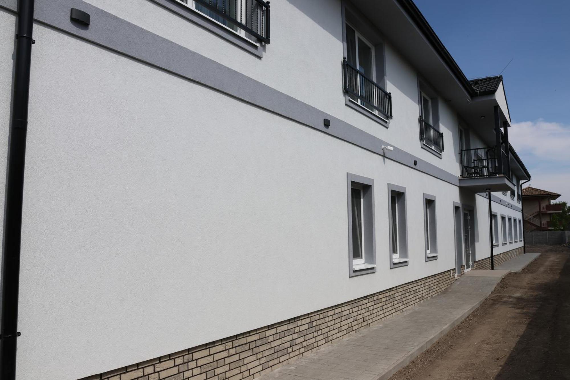 Zafir Hotel Dunajská Streda Exterior photo
